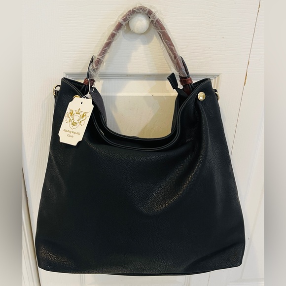New Handbag Republic Classic Black  Bag   Vegan - Picture 1 of 7